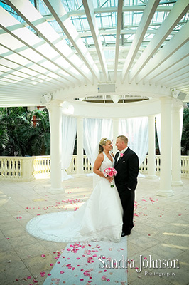 Best Gaylord Palms Resort Wedding Photos - Sandra Johnson (SJFoto.com)